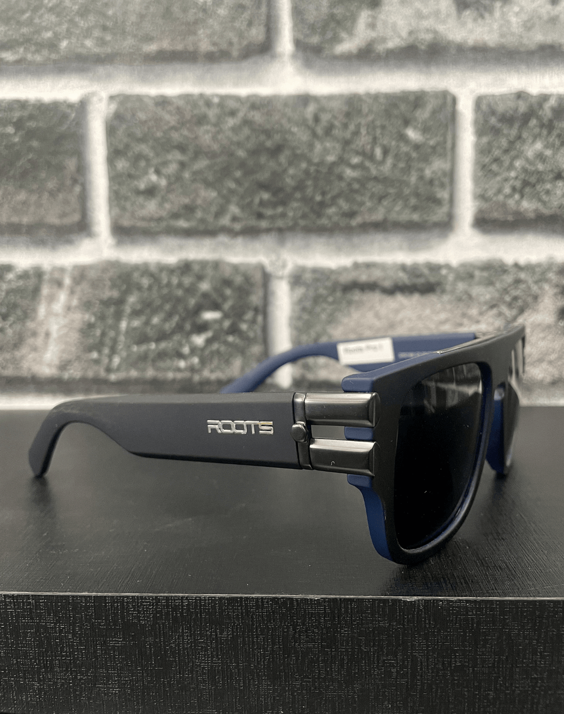 Óculos de Sol Roots Eyewear - Preto