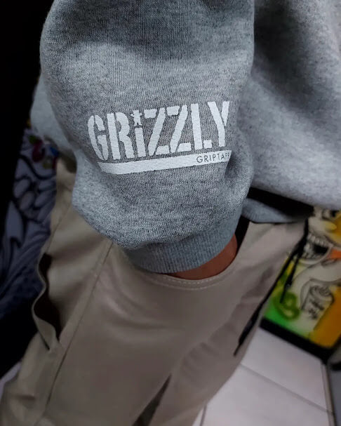 Moletom Careca Grizzly Og Bear Crewneck Cinza Outlet